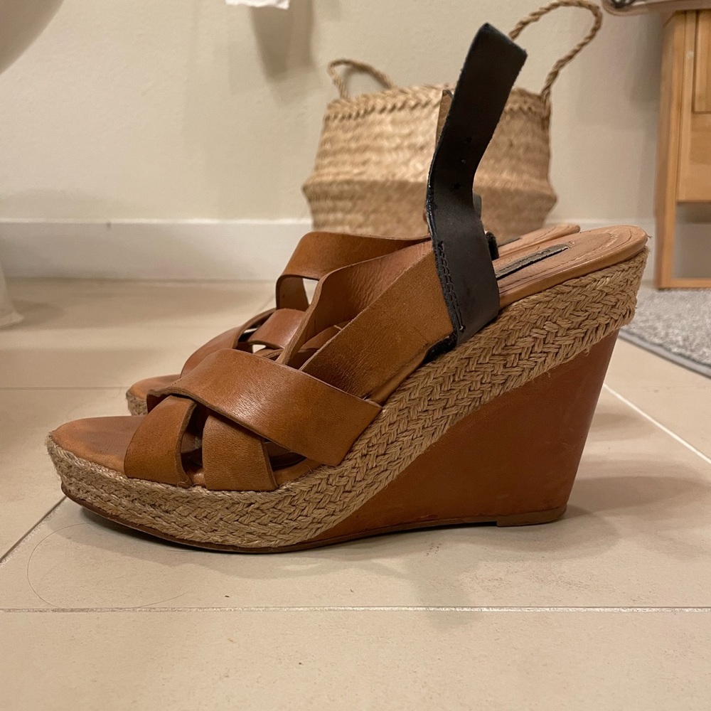 Massimo Dutti sandal wedges 7.5